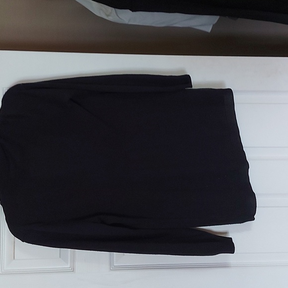 Suzy Shier sweater - Picture 2 of 2